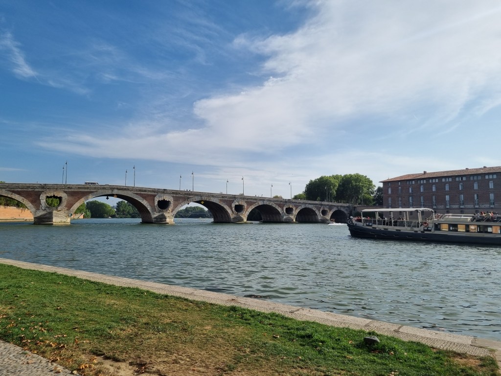 Exploring Toulouse in 48 Hours: Landmarks, Food, and Travel&nbsp;Tips