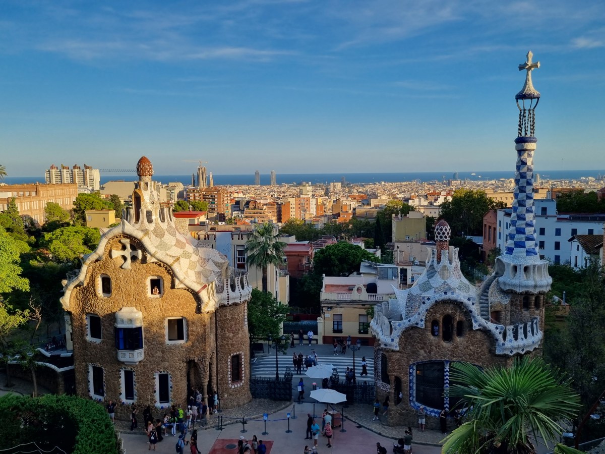 Discover Barcelona: Your Ultimate Travel&nbsp;Guide